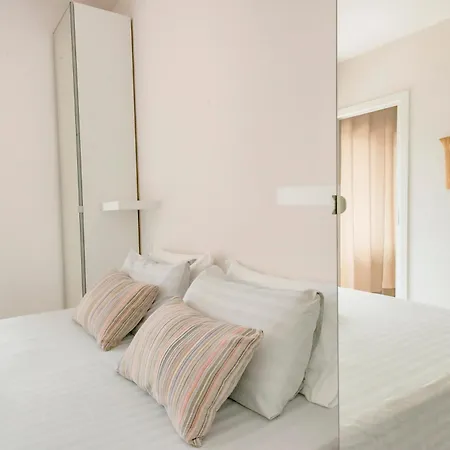 Daire Paraiso Del Sur 2-bedroom Luxury Suite, Sea & Mountain Views *