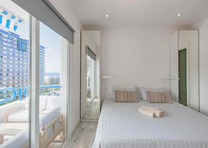 Paraiso Del Sur 2-bedroom Luxury Suite, Sea & Mountain Views شقة *