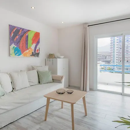 Daire Paraiso Del Sur 2-bedroom Luxury Suite, Sea & Mountain Views *